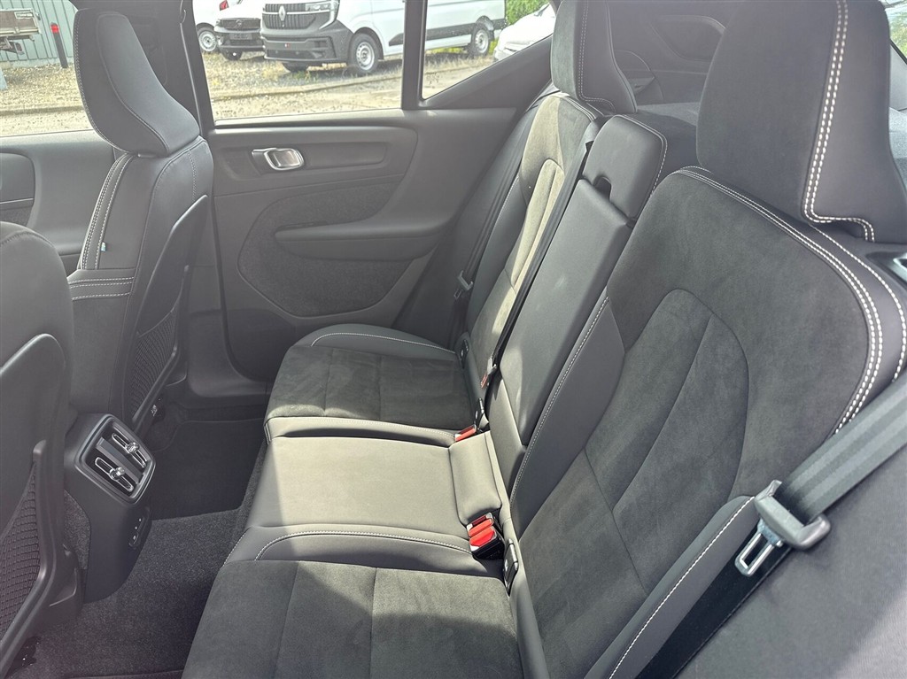 Volvo EX40 Black Edition Excess billede 13