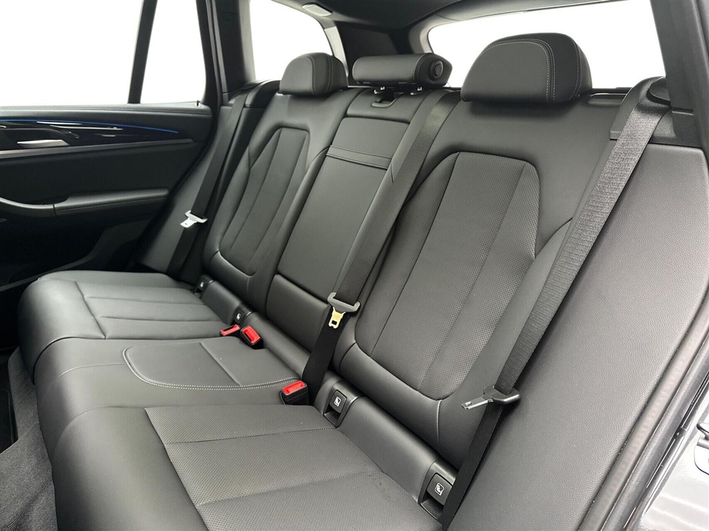 BMW iX3 M-Sport Charged billede 13