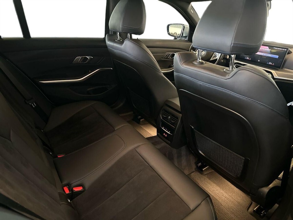 BMW 330e M-Sport billede 12