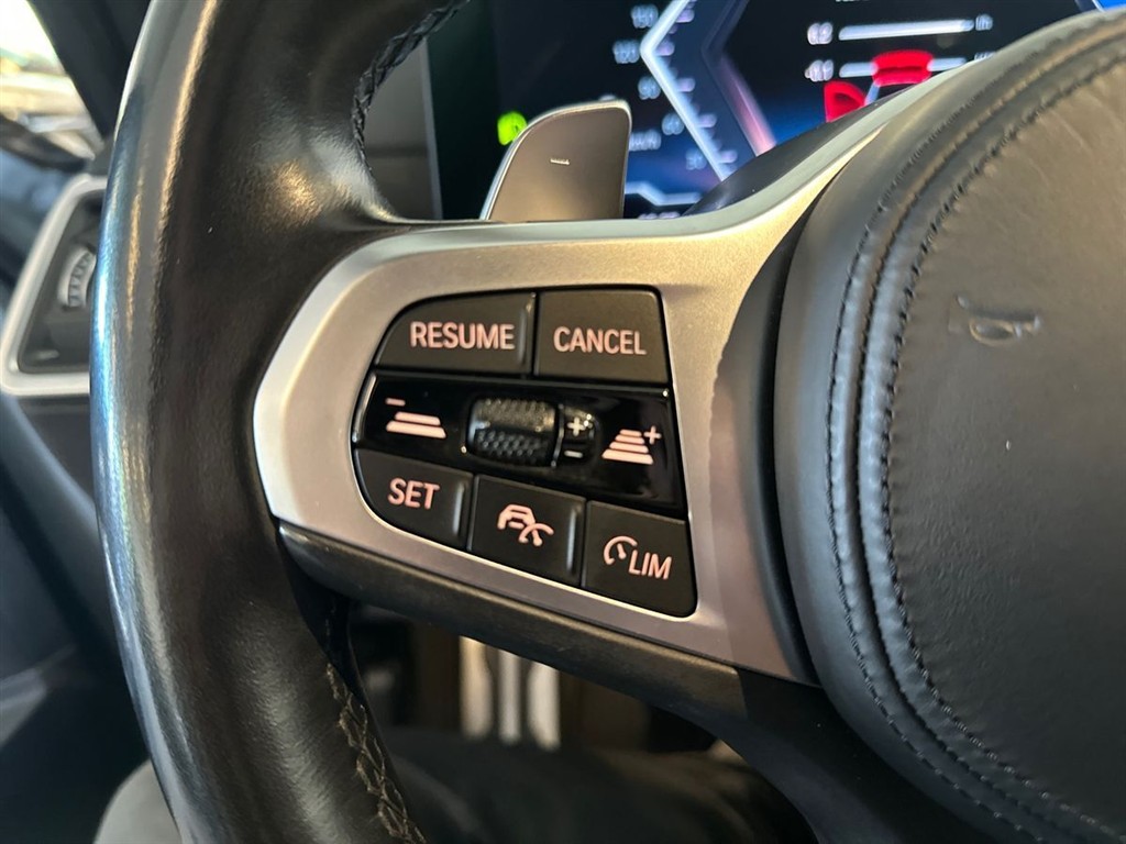 BMW 330e M-Sport billede 14