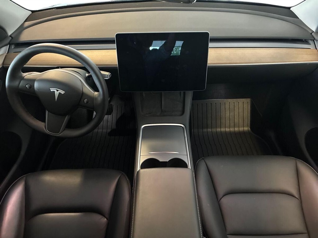 Tesla Model Y Long Range billede 6