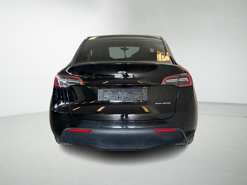 Tesla Model Y Long Range billede 9