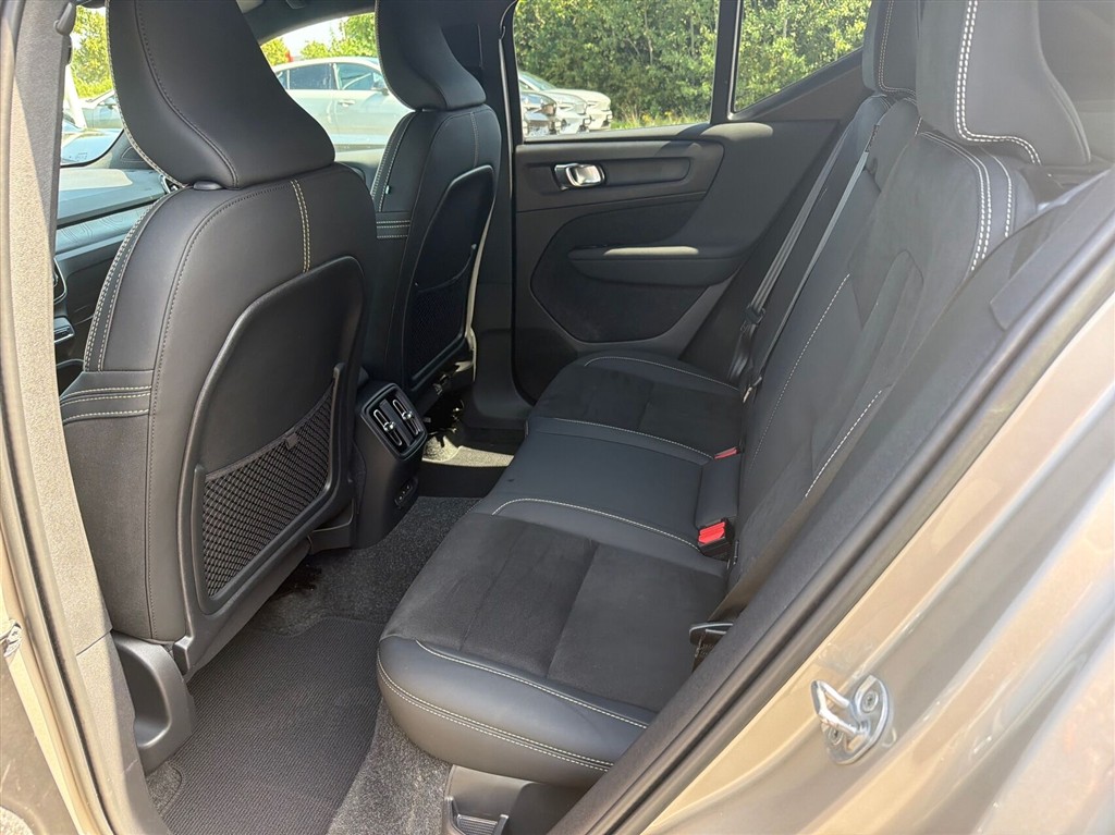 Volvo XC40 Plus billede 7