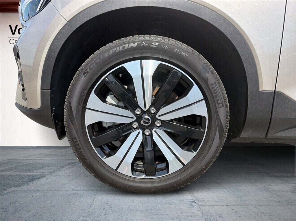 Volvo XC40 Plus billede 10