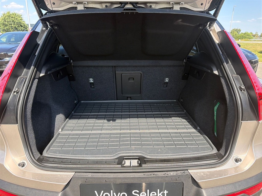 Volvo XC40 Plus billede 14