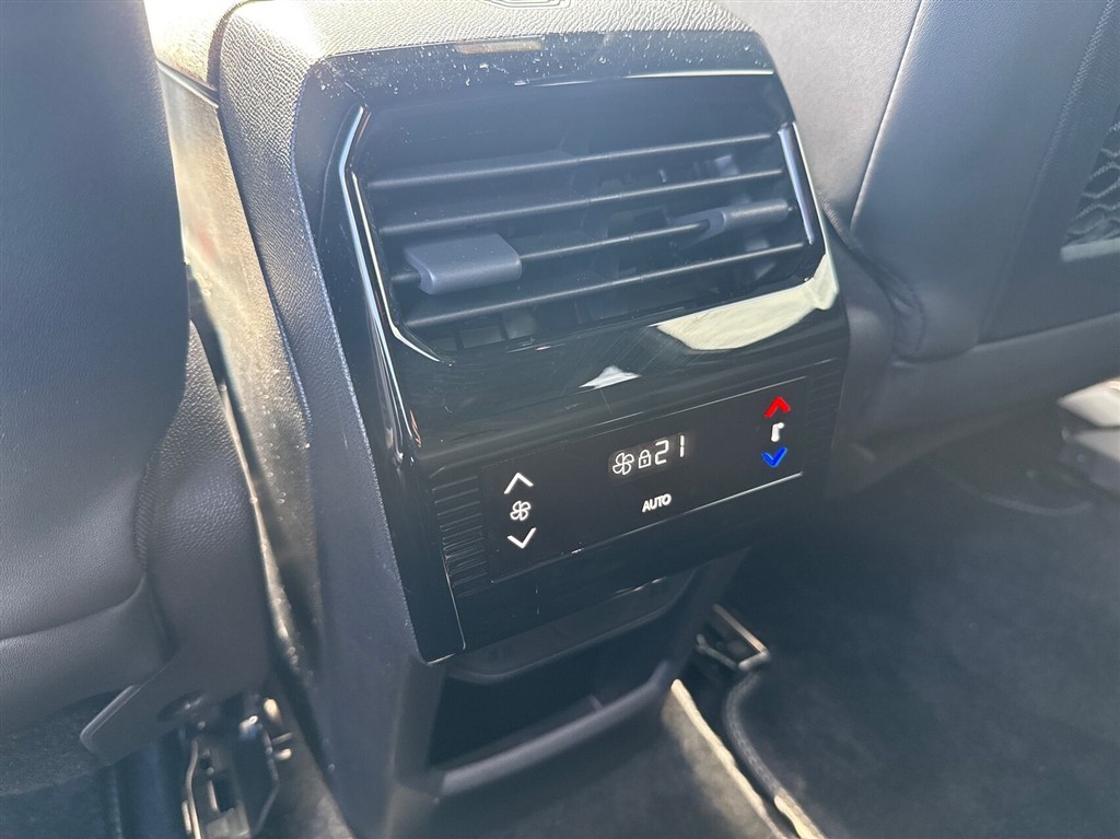 Peugeot e-5008 GT billede 20