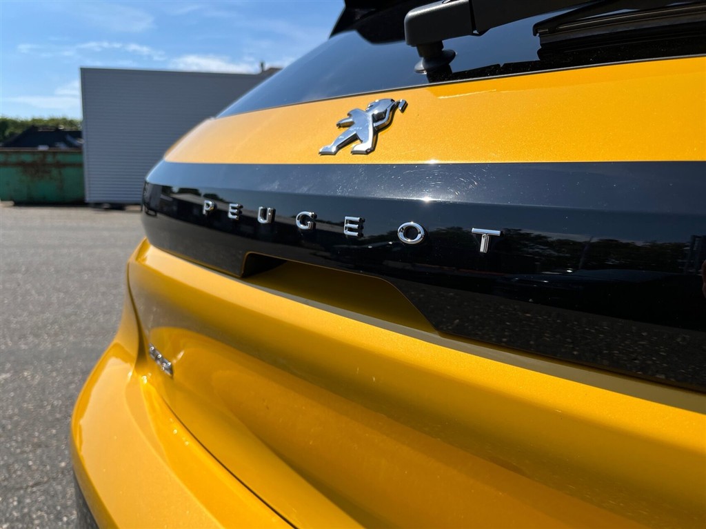Peugeot 208 Black Selection billede 18