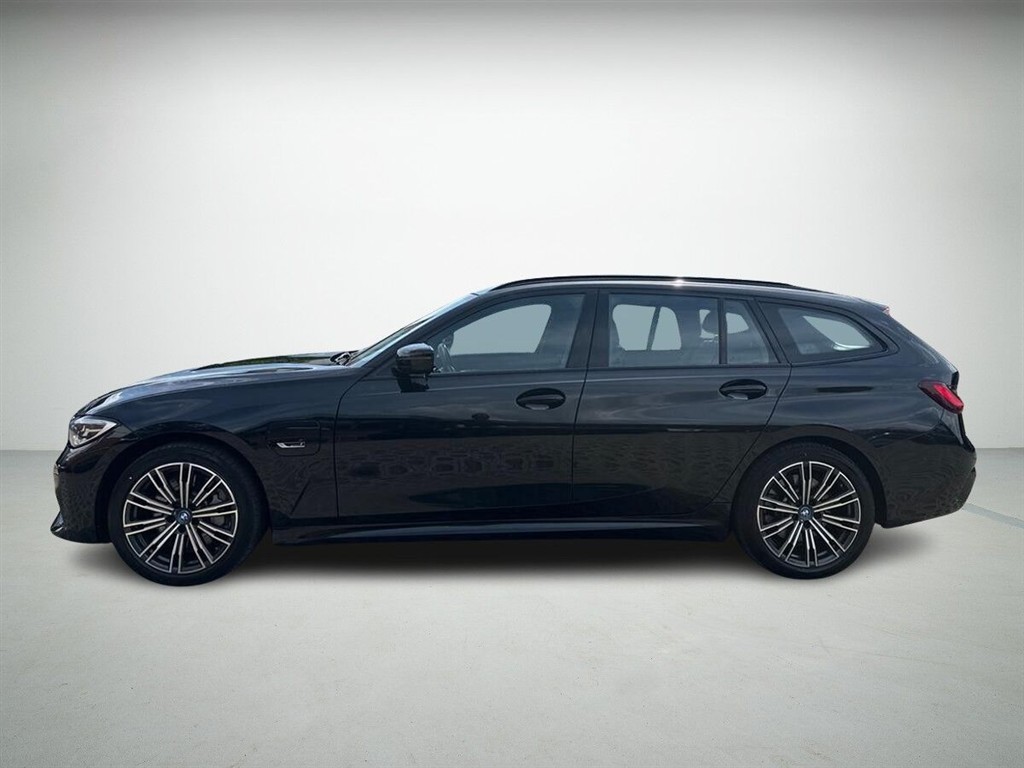 BMW 330e M-Sport billede 3