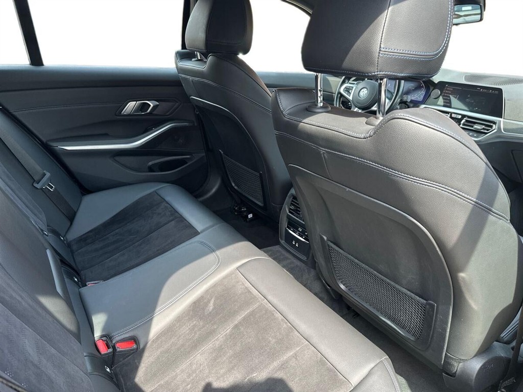 BMW 330e M-Sport billede 12