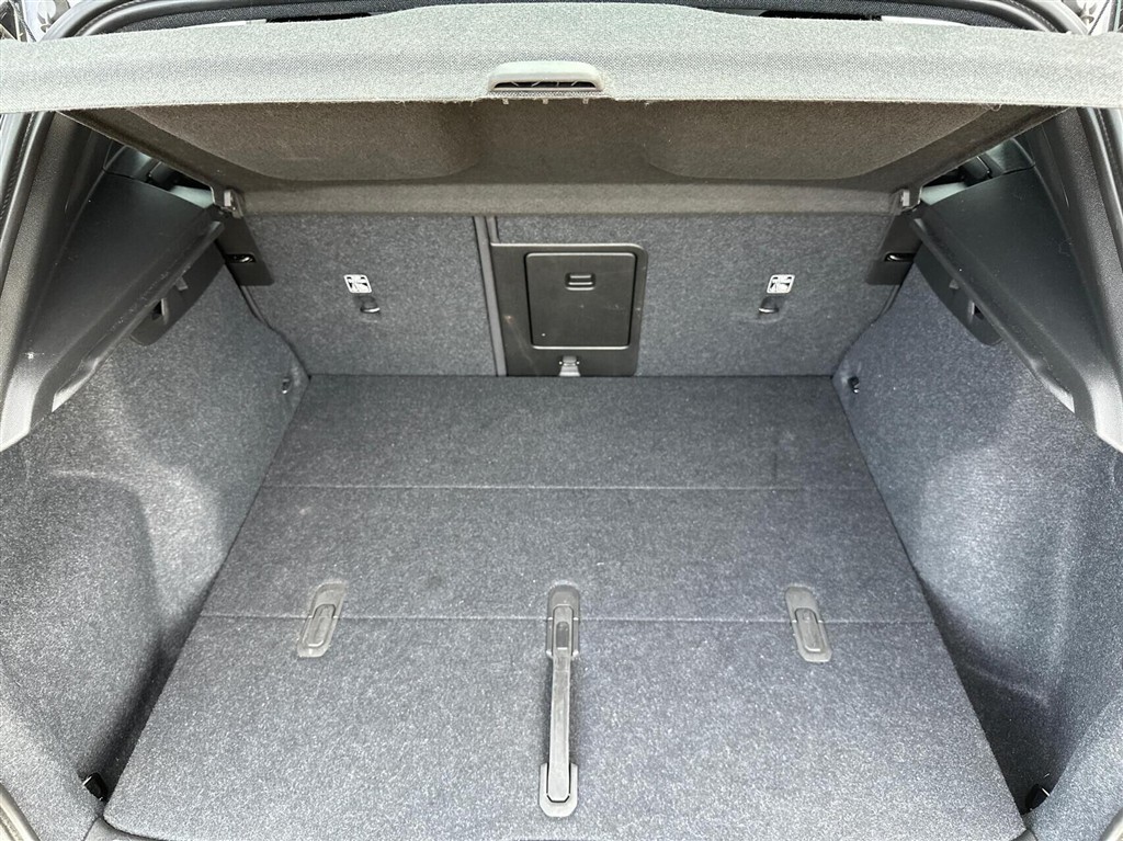 Volvo XC40 Plus billede 13