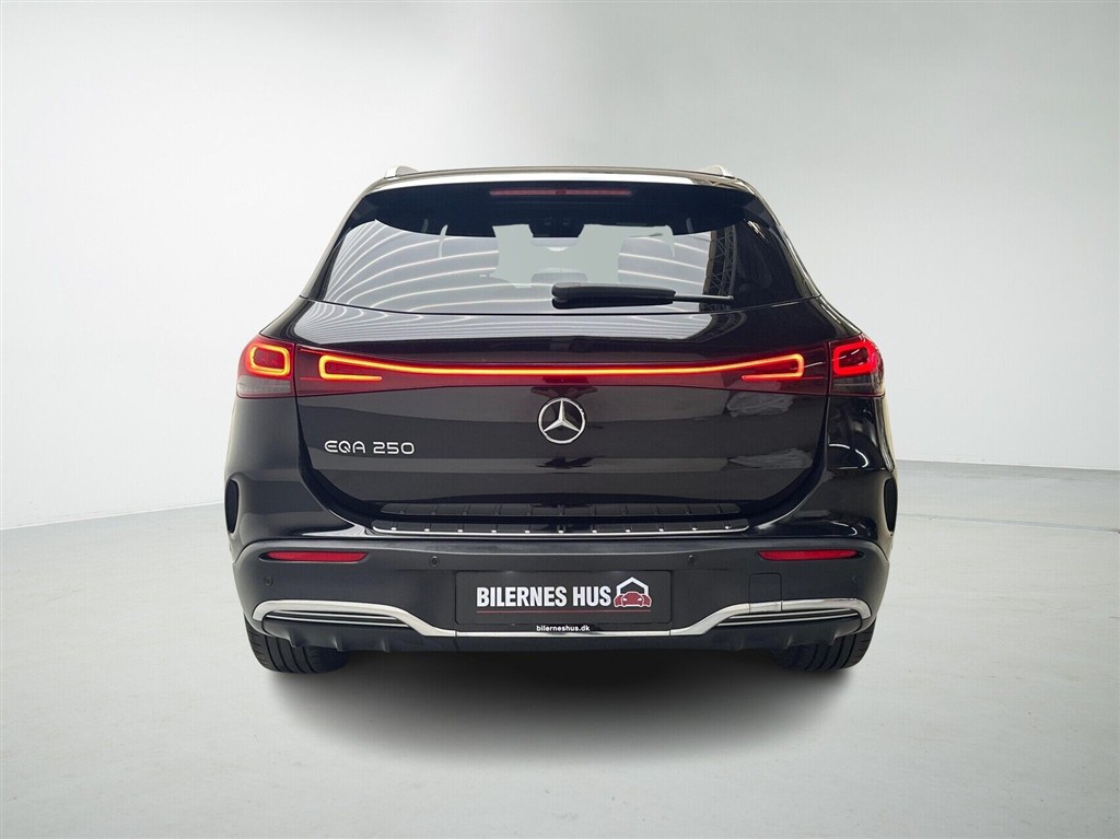 Mercedes-Benz EQA 250 AMG Line billede 7
