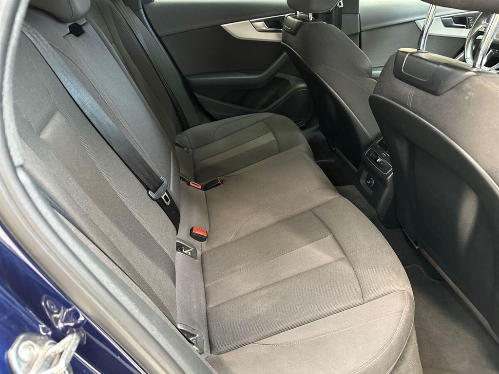Audi A4 S Line Plus billede 12