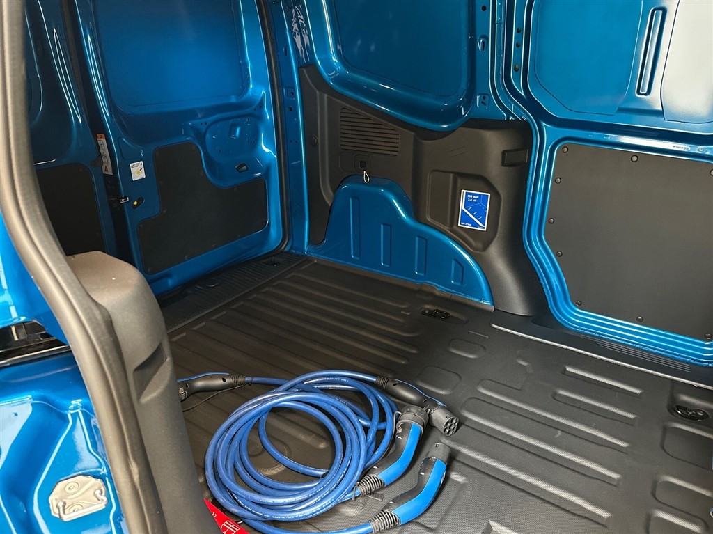 Ford E-Transit Courier Limited billede 16