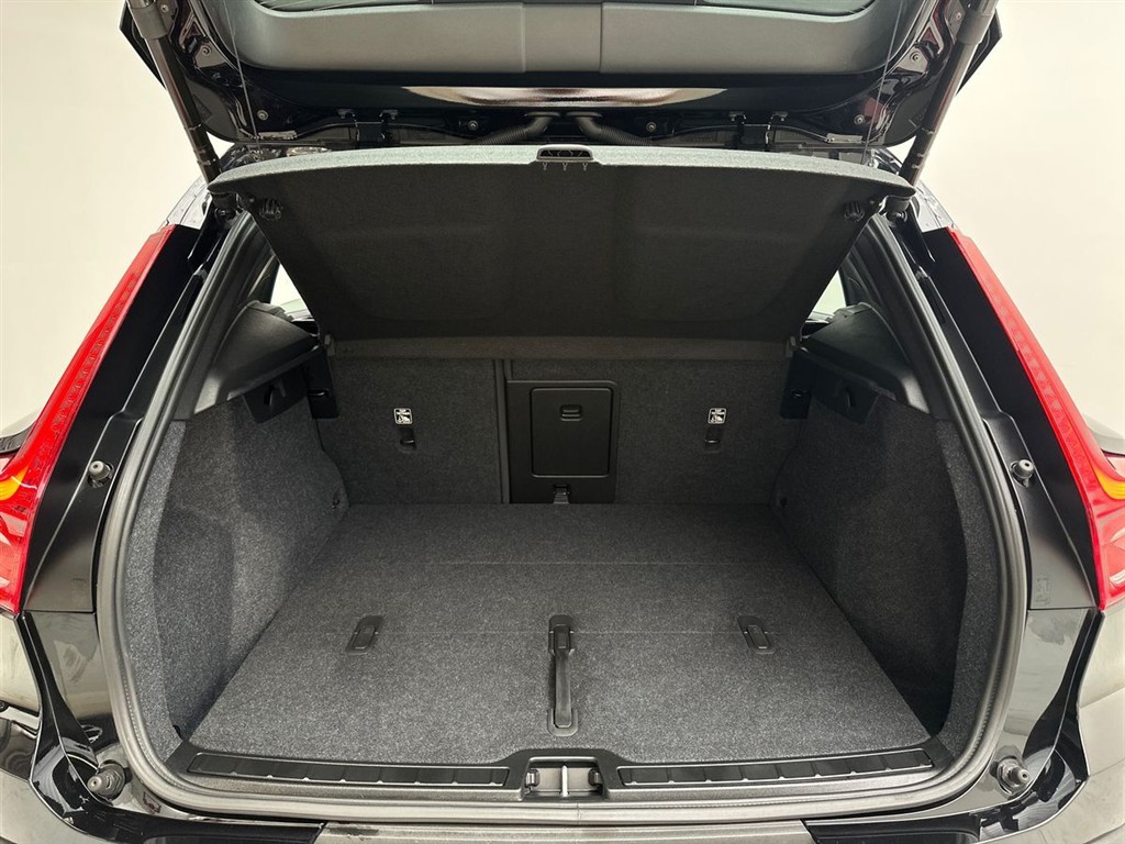Volvo EX40 Black Edition billede 15
