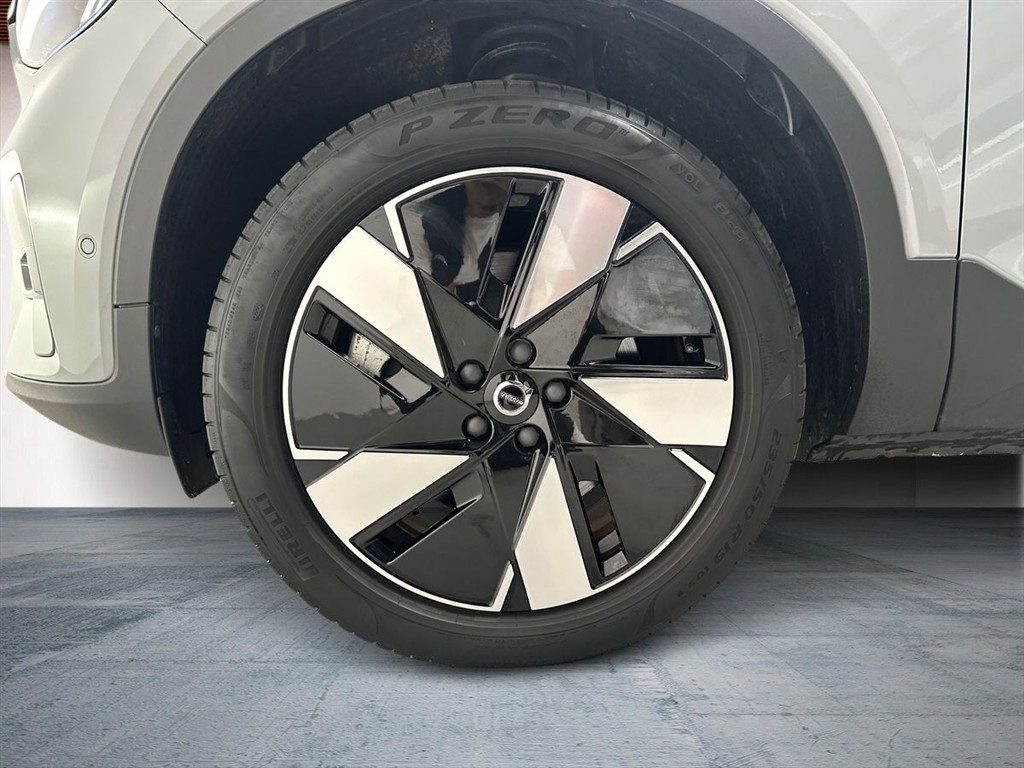 Volvo EX40 Ultra generic.image 10