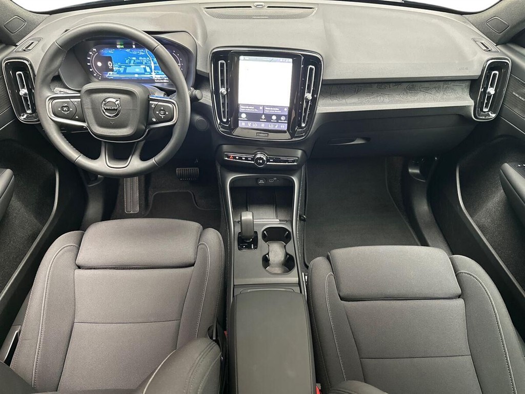 Volvo EC40 Black Edition billede 6