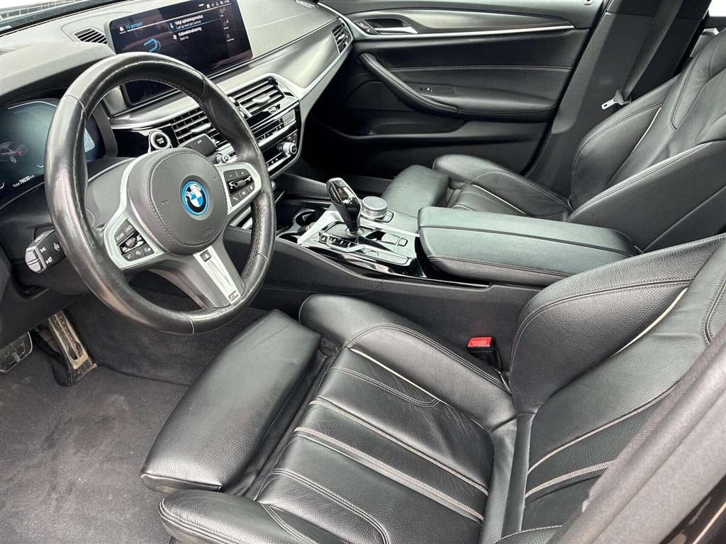 BMW 545e M-Sport billede 3