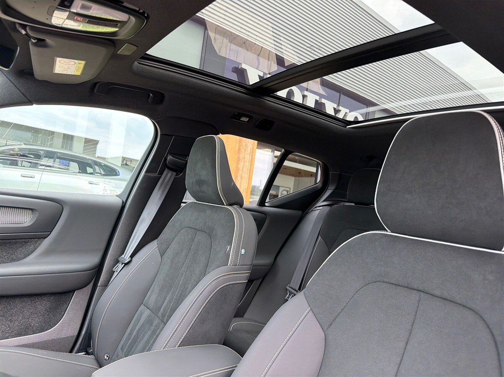 Volvo EX40 Black Edition Excess billede 17