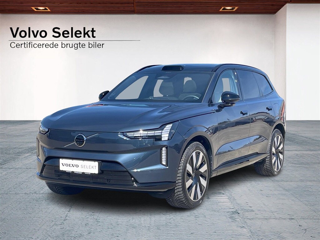 Volvo EX90 