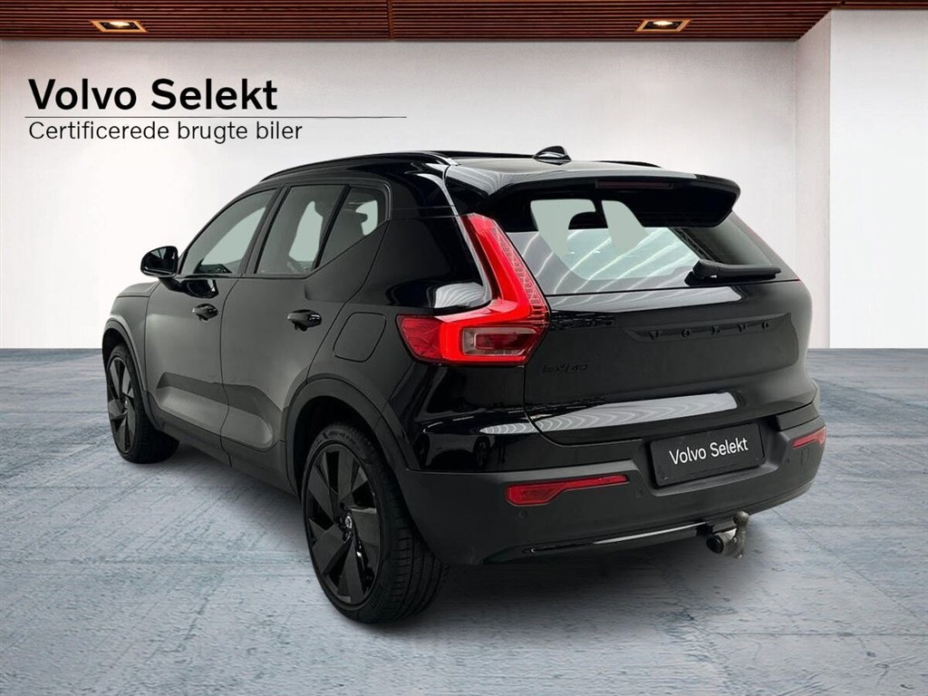 Volvo EX40 Black Edition billede 2
