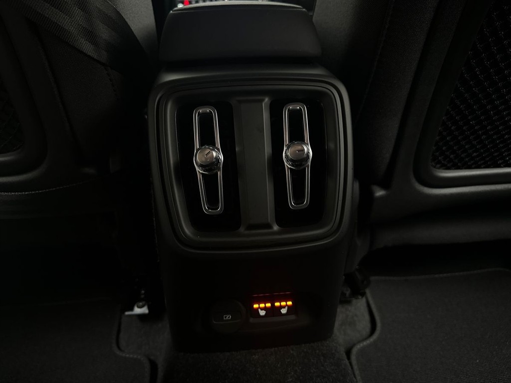 Volvo EX40 Plus billede 23