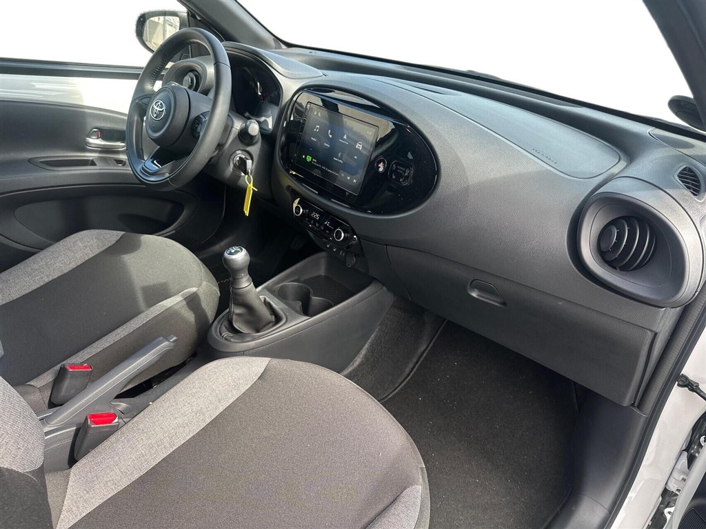 Toyota Aygo X Active billede 10