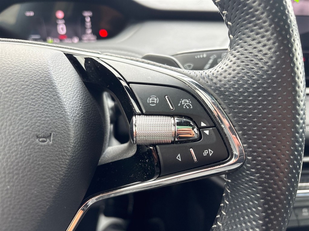 Skoda Enyaq Sportline billede 18