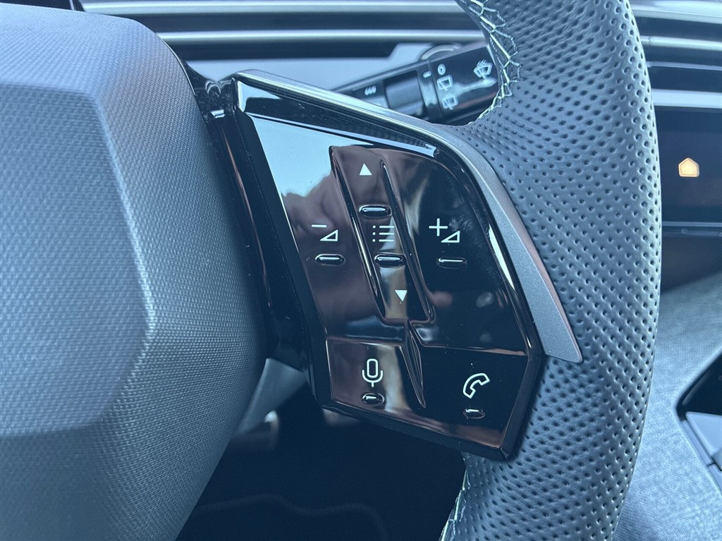 Peugeot e-5008 GT billede 18
