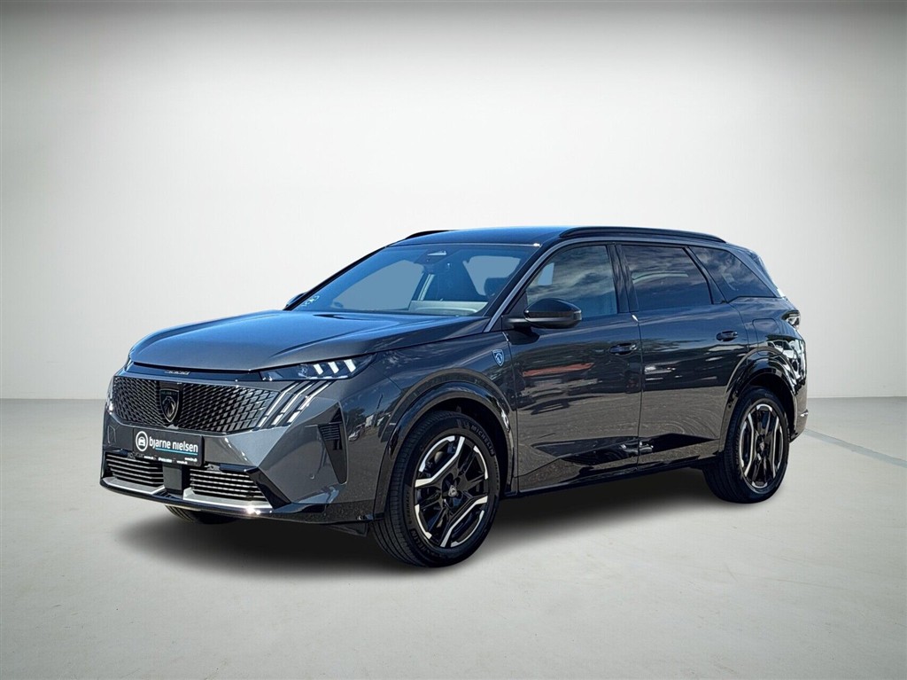 Peugeot e-5008 GT