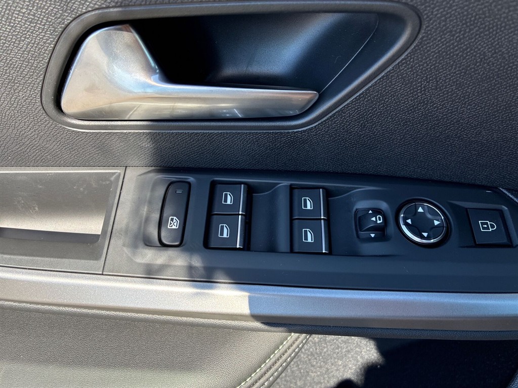 Peugeot e-5008 GT billede 16
