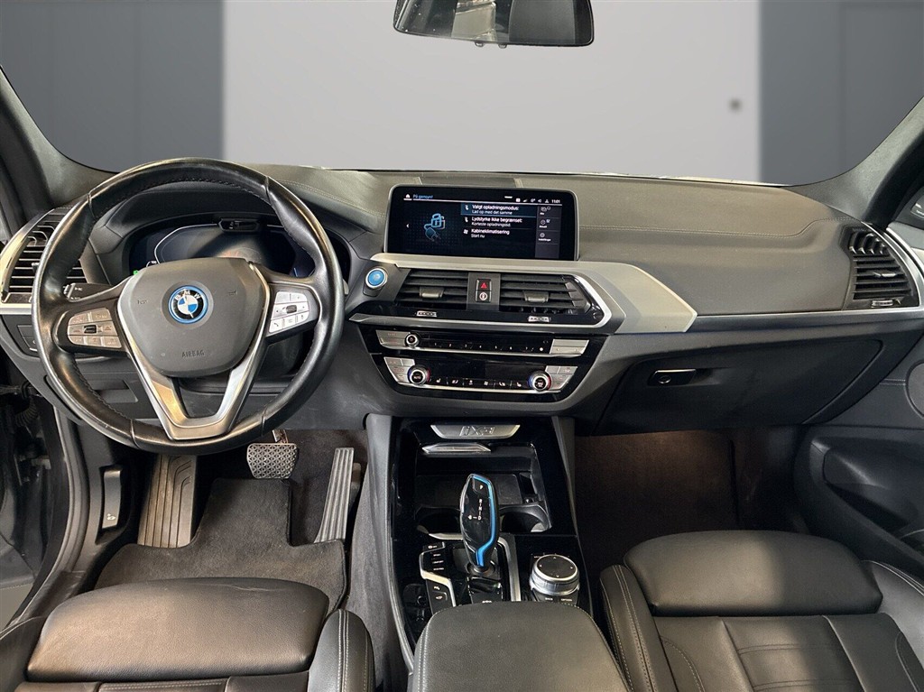 BMW iX3 Charged Plus billede 19