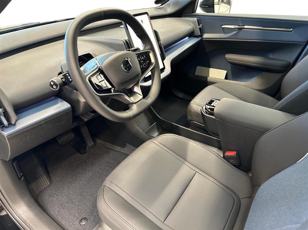 Volvo EX30 Black Edition billede 3