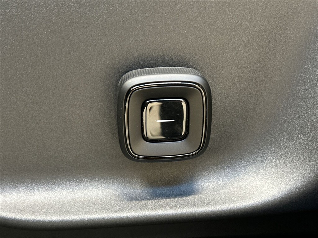 Volvo EX30 Black Edition billede 21