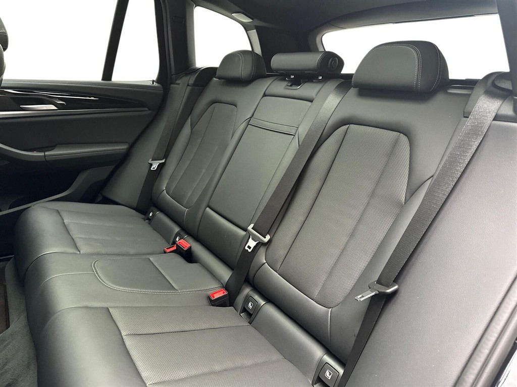 BMW iX3 M-Sport Charged billede 13
