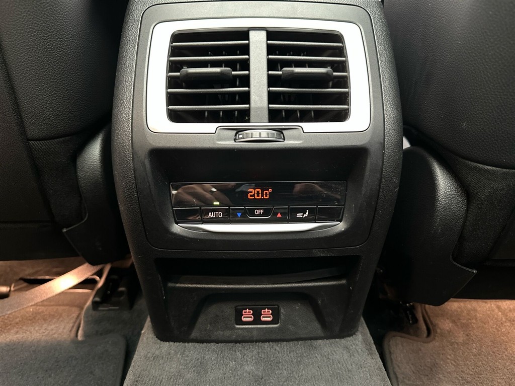 BMW iX3 M-Sport Charged billede 24