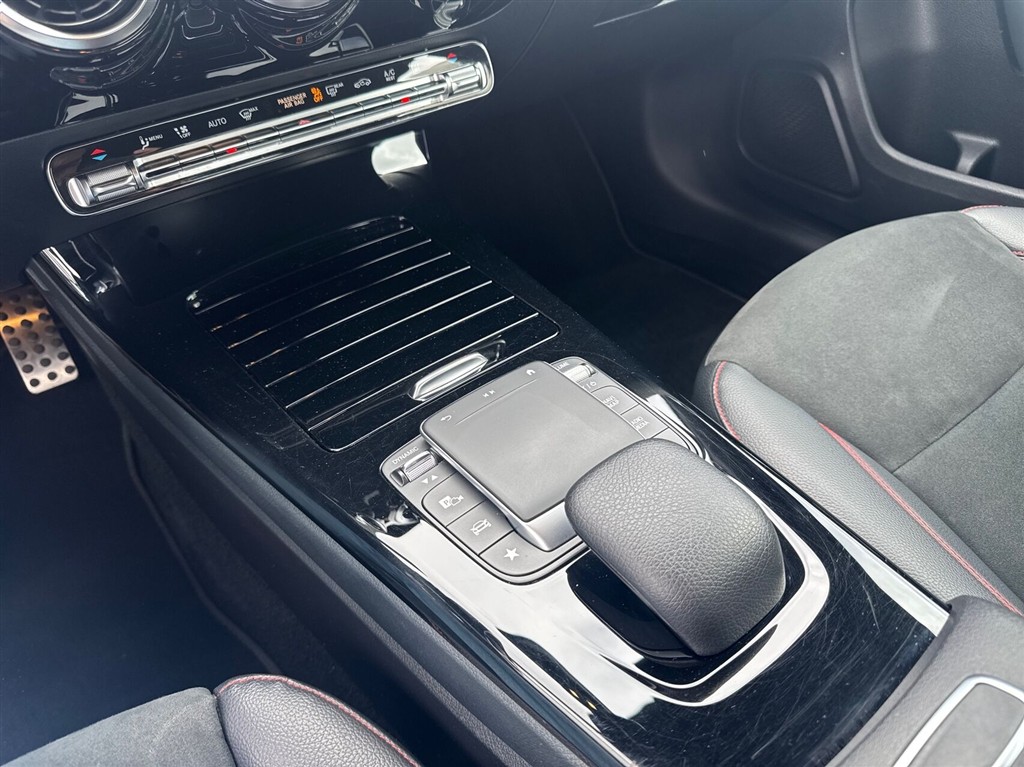 Mercedes-Benz A250 e Progressive billede 15