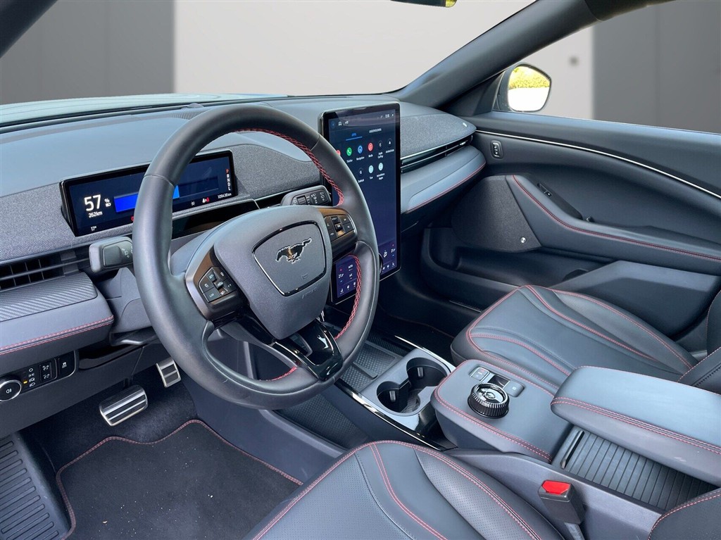 Ford Mustang Mach-E UR Premium billede 9
