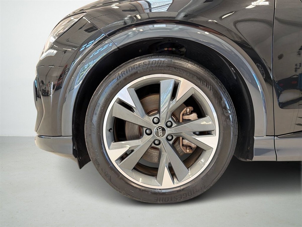 Audi Q4 S Line Edition billede 8