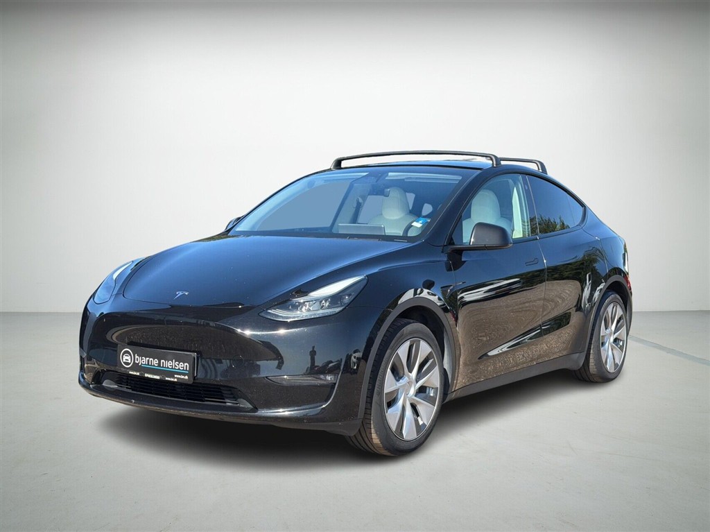 Tesla Model Y Long Range