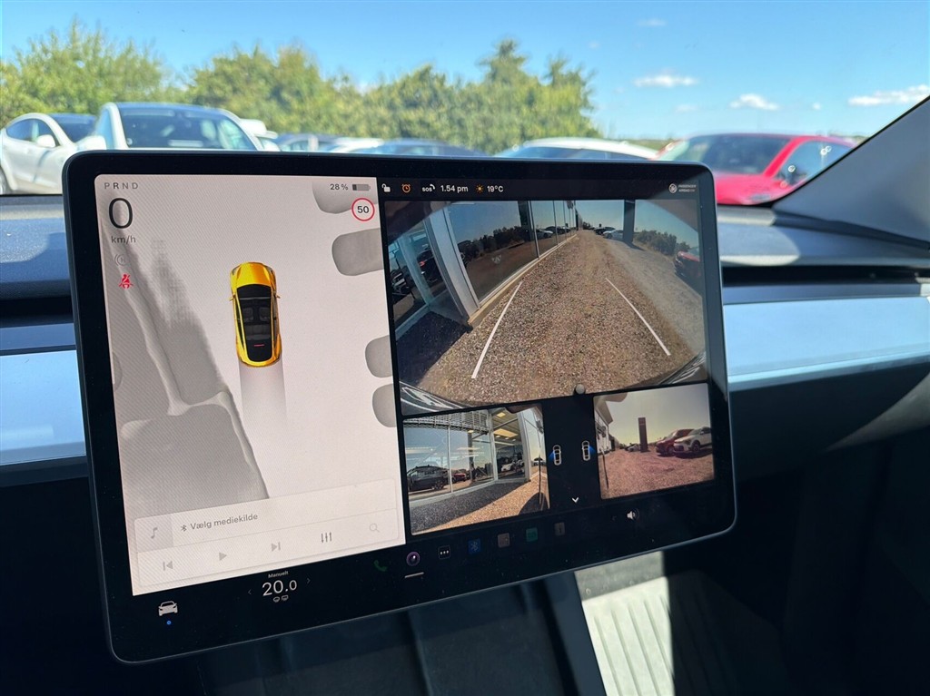 Tesla Model Y Long Range billede 19