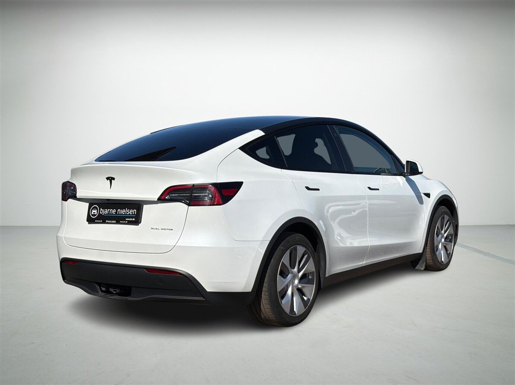Tesla Model Y Long Range billede 2