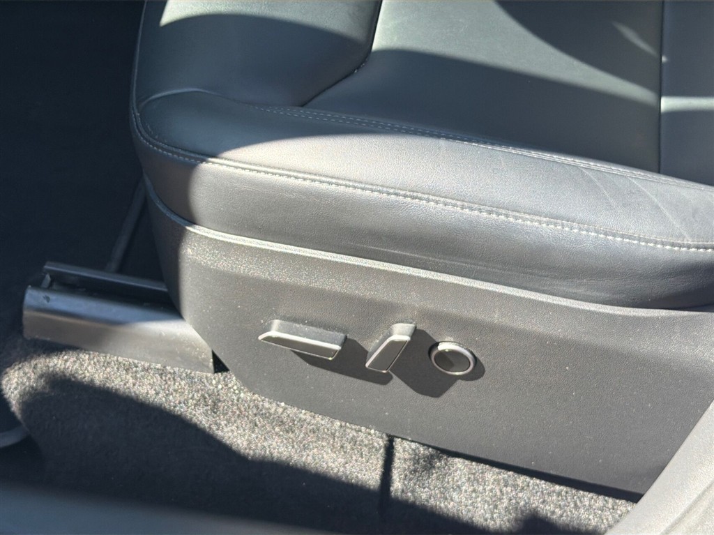 Tesla Model Y Long Range billede 24
