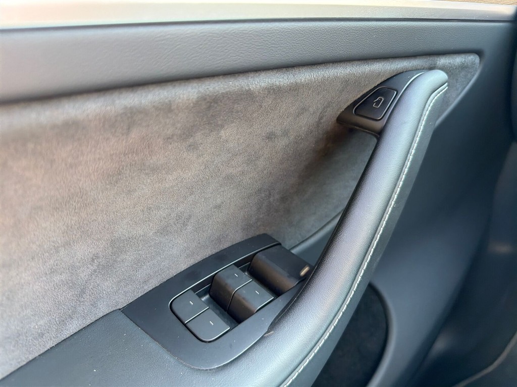 Tesla Model Y Long Range billede 16