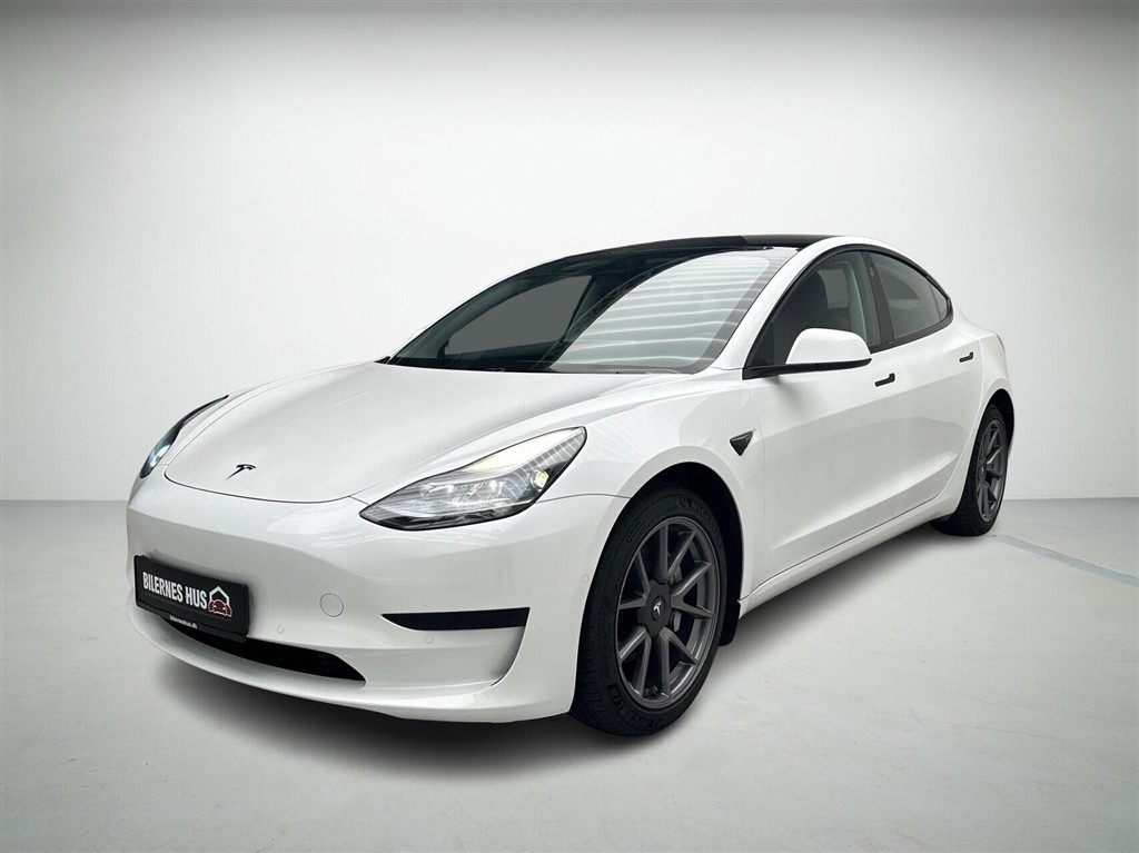 Tesla Model 3 Standard Range Plus