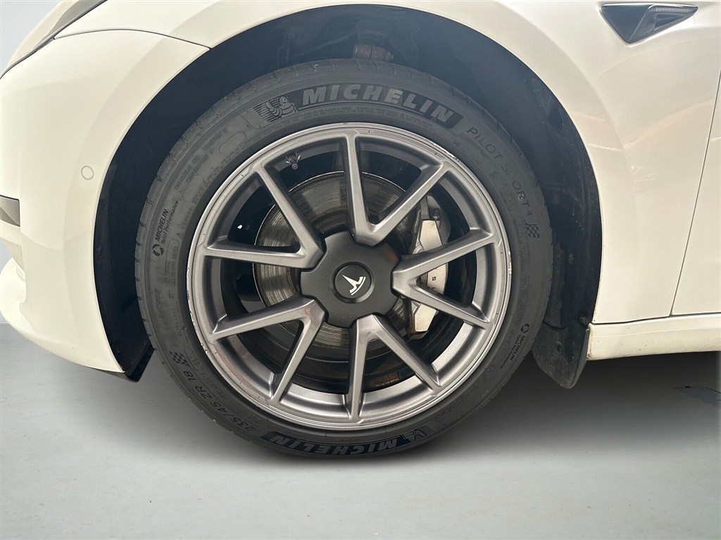 Tesla Model 3 Standard Range Plus billede 9