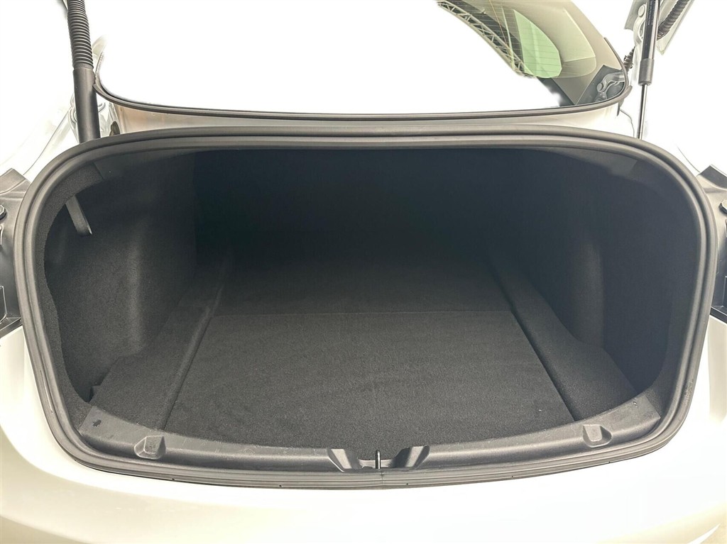 Tesla Model 3 Standard Range Plus billede 14