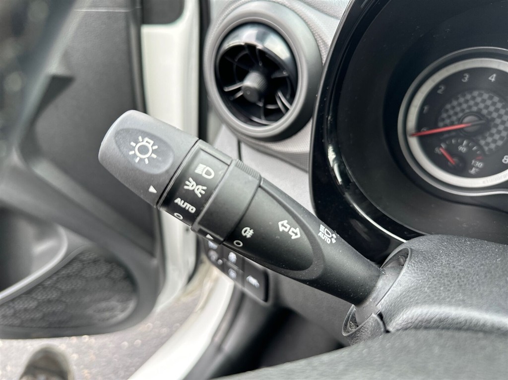 Hyundai i10 Essential billede 20