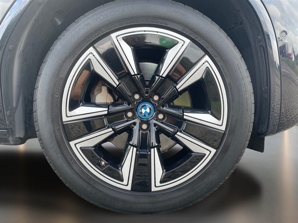 BMW iX3 M-Sport Charged billede 6