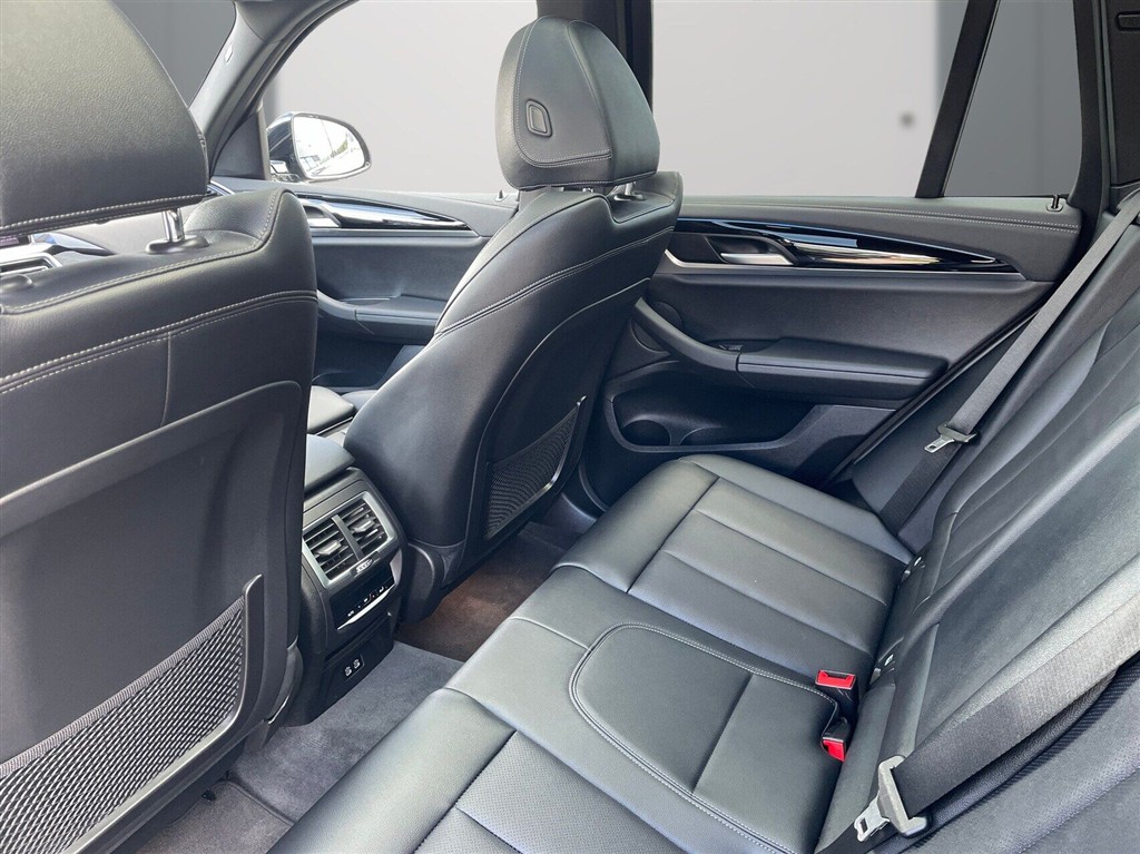 BMW iX3 M-Sport Charged billede 12