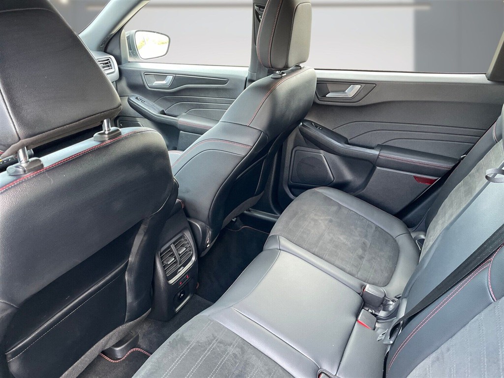 Ford Kuga ST-Line X billede 10